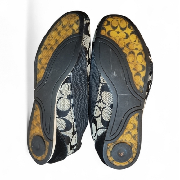 Coach Hillary Black and Cream Women's Lace Up Sneakers Size 6 - Picture 3 of 9